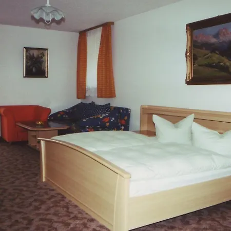 Hotel Turm 3*