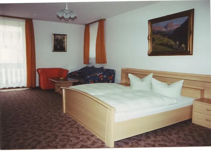 Hotel Turm 3*